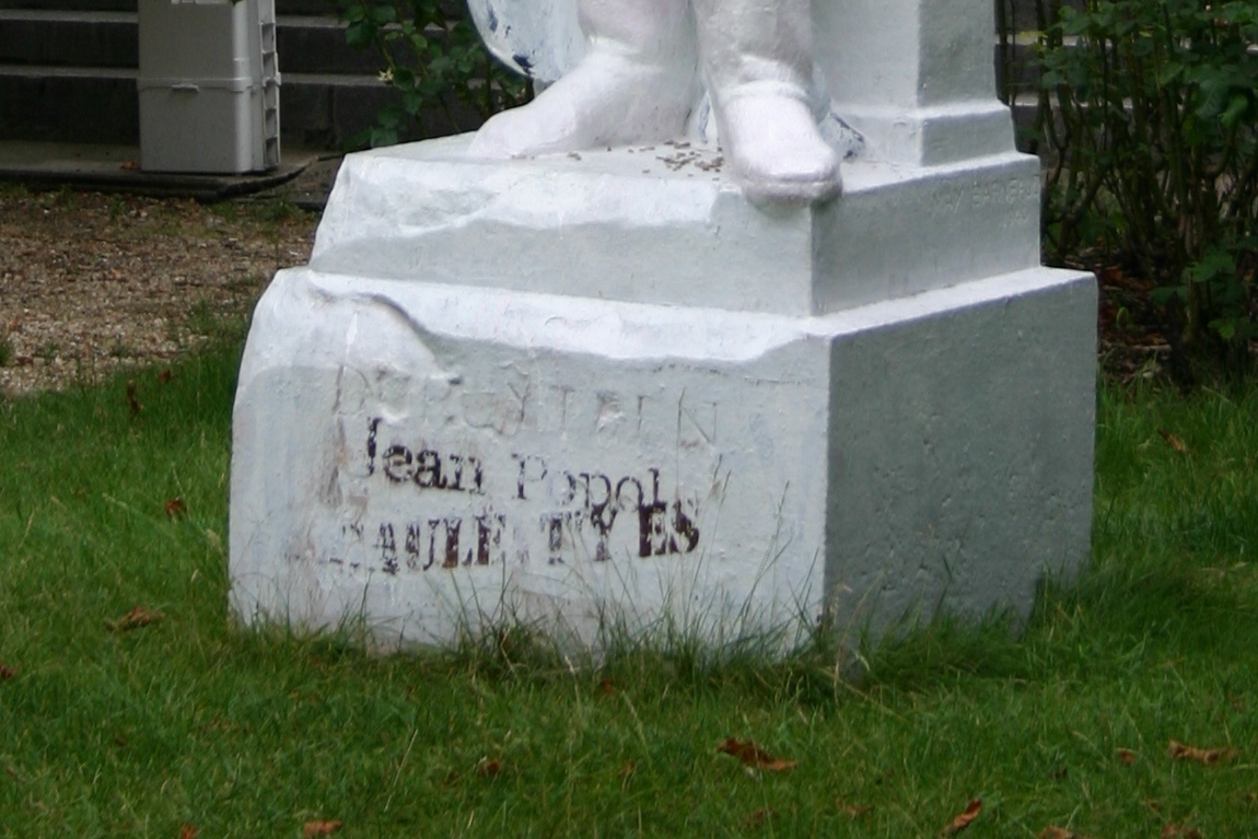 Guillaume Dupuytren's monument, Hôtel-Dieu, Paris (3).JPG